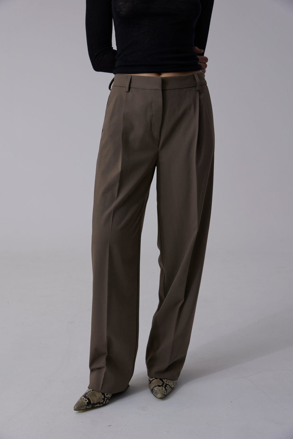 Trousers «Out of time» 02 beige